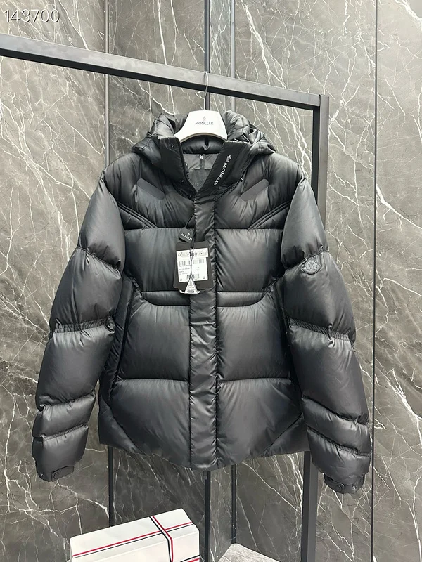 Moncler sz1-5 26yr279